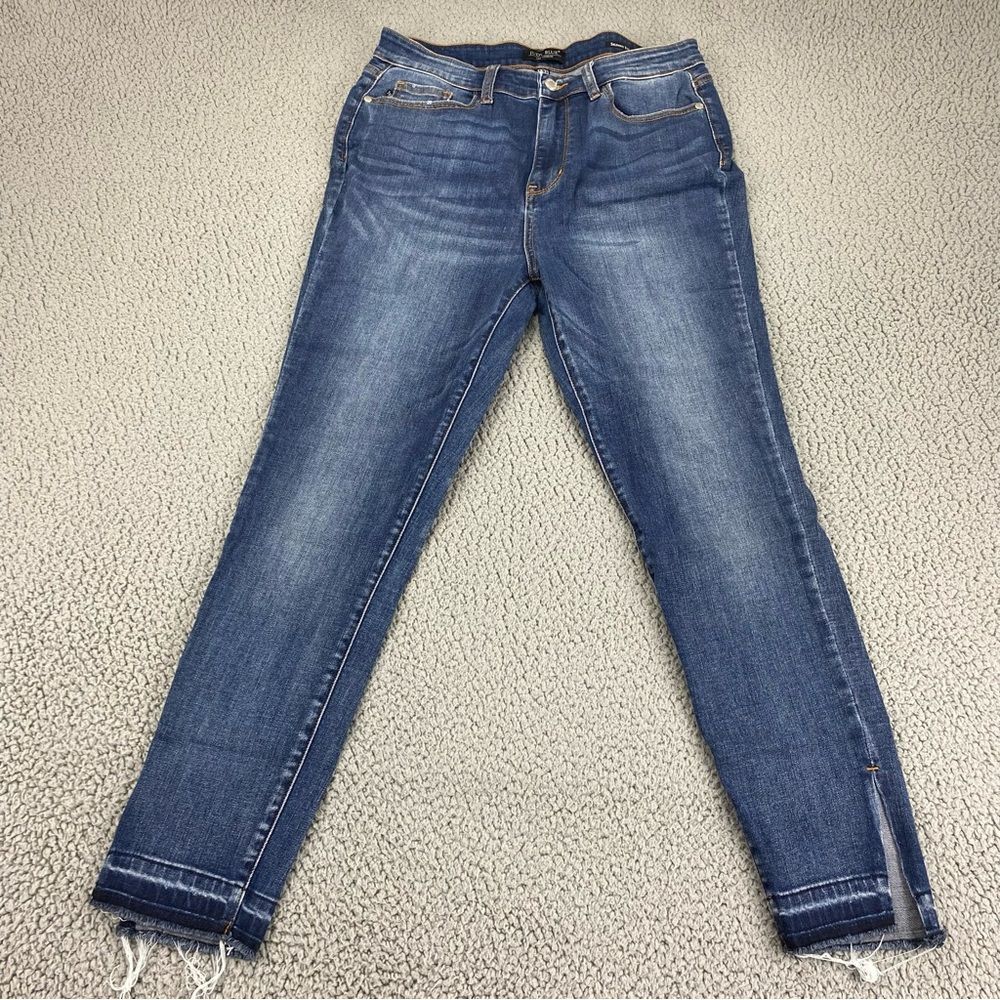 Judy Blue Women's Release Hem Side Slit Skinny Fit Stretch Jeans  |  Size: 13/31